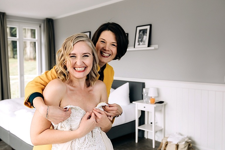 Hochzeit, Hochzeitsfotografie, Absolut Fotografie, Tanja Steger, Hoher Darsberg, Neckarsteinach, Getting Ready, Braut
