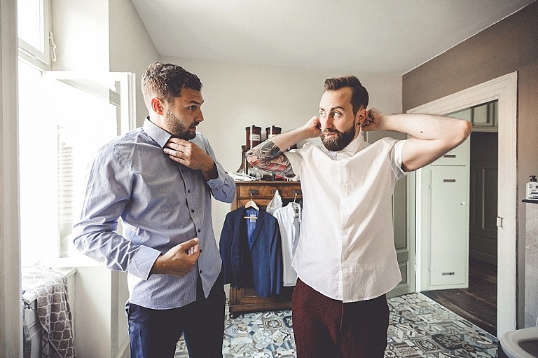 Getting Ready, Hochzeitsbilder, Hochzeitsfotografie, Bräutigam, Gochsheim, Berthold 57, Absolut Fotografie, Tanja Steger